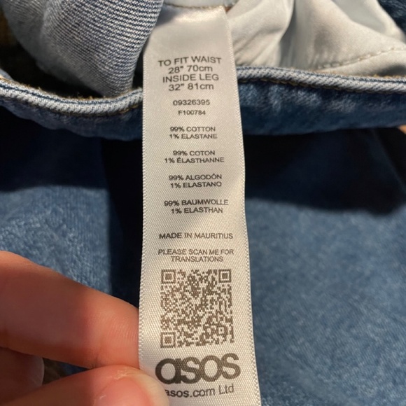 ASOS DENIM Distressed with frayed hem - Picture 9 of 10